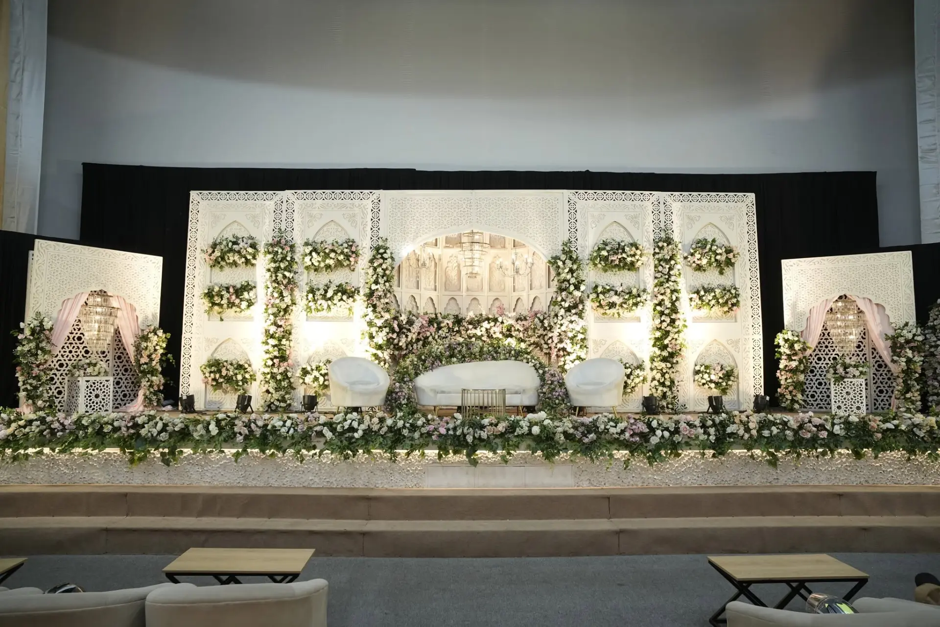 Minimal. Magical. Memorable